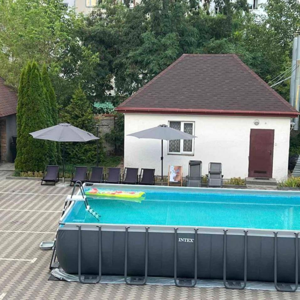 Stara Vezha Hotel Boryspilʼ Εξωτερικό φωτογραφία