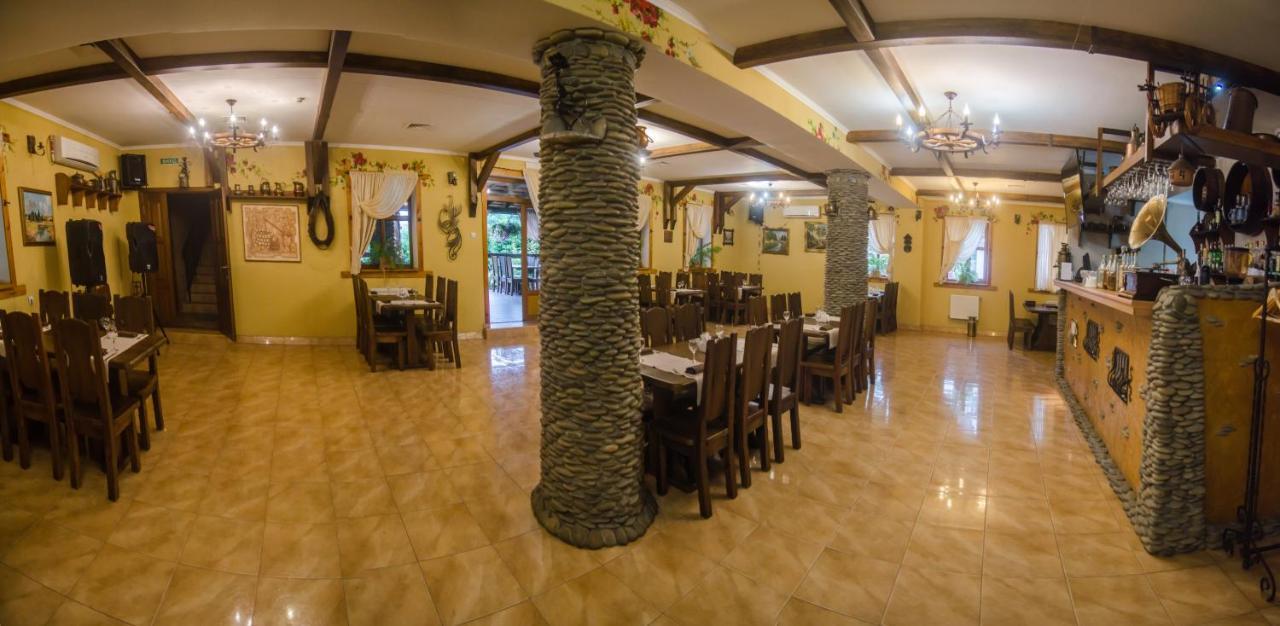 Stara Vezha Hotel Boryspilʼ Εξωτερικό φωτογραφία