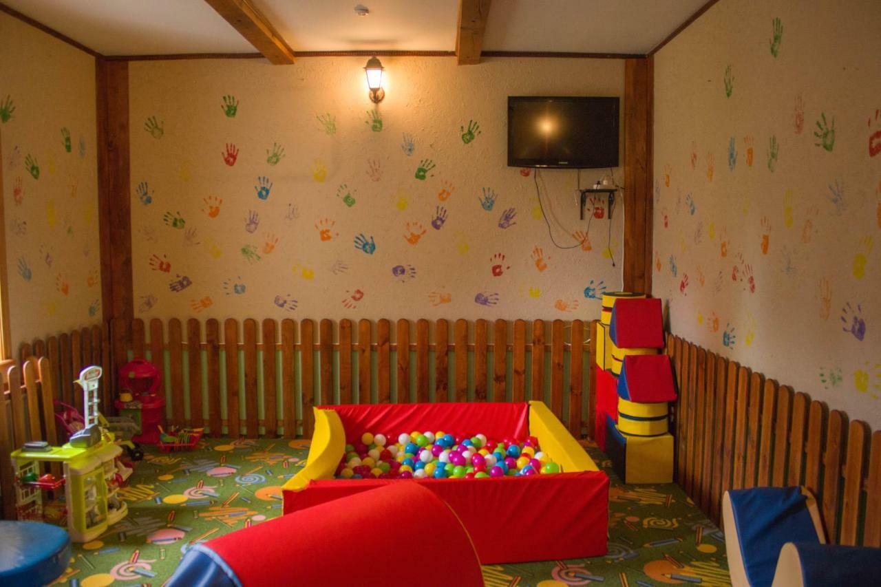 Stara Vezha Hotel Boryspilʼ Εξωτερικό φωτογραφία