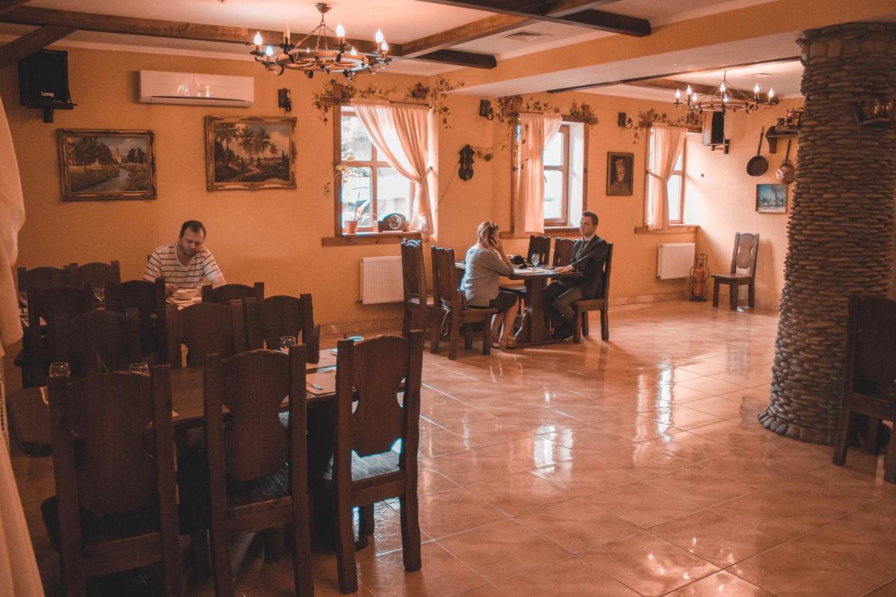 Stara Vezha Hotel Boryspilʼ Εξωτερικό φωτογραφία
