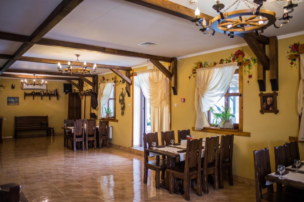 Stara Vezha Hotel Boryspilʼ Εξωτερικό φωτογραφία